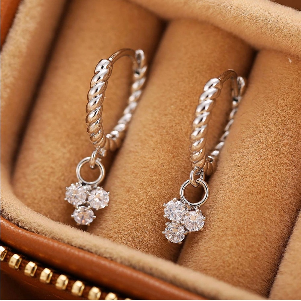 New Silver Huggies Hoop Earrings